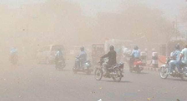 தில்லி மக்களே உஷார்: இன்று பிற்பகலில் மணல் புயல் வீசக் கூடும்!