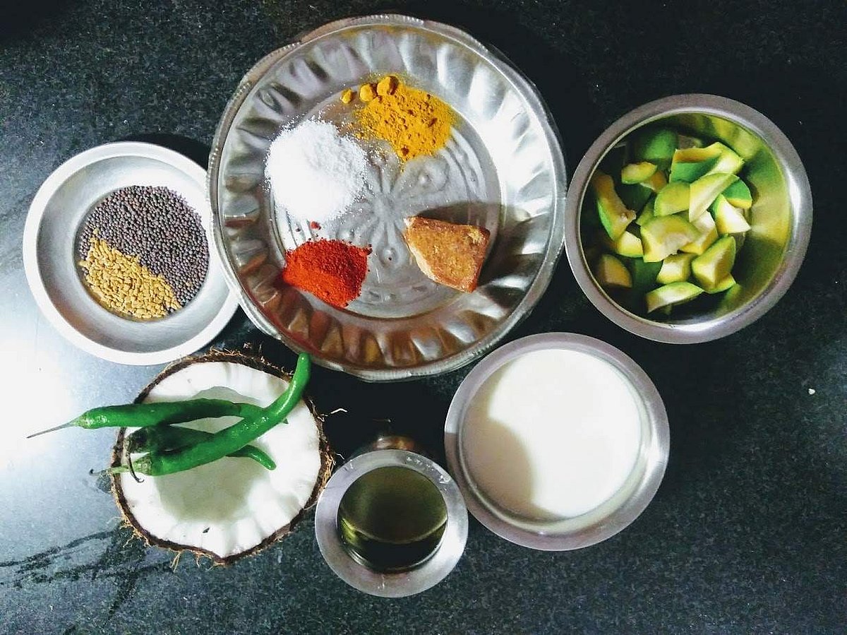 12. மனம் மணக்கும் மாங்காய் கூட்டான்!