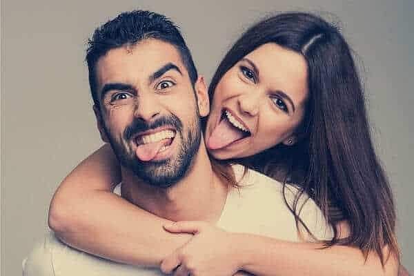 கட்டிப் பிடித்தல் மனிதர்களுக்கு நல்லதா?