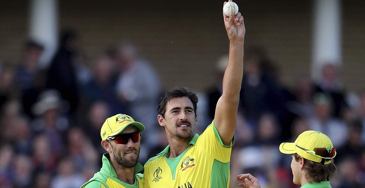 உலகக் கோப்பைப் போட்டியில் புதிய உலக சாதனை நிகழ்த்திய மிட்செல் ஸ்டார்க்!