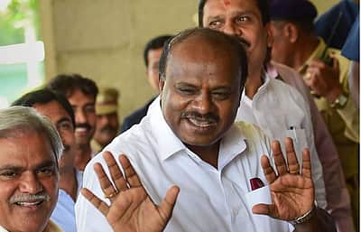 கர்நாடக முன்னாள் முதல்வர் குமாரசாமி மருத்துவமனையில் அனுமதி
