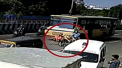 அரசுப்பேருந்து மோதி இரண்டு பெண்கள் பலி