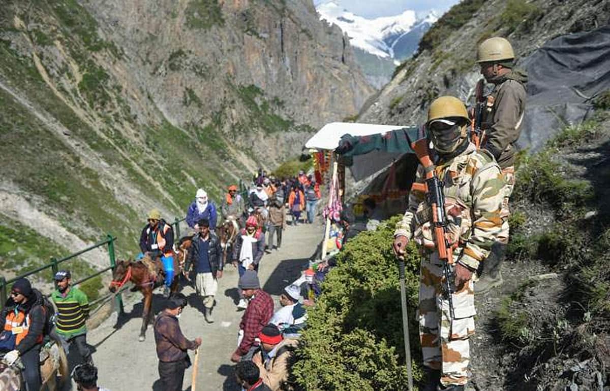 அமர்நாத் யாத்திரை: 4,823 பக்தர்களுடன் அமர்நாத் நோக்கி 3வது குழு பயணம்