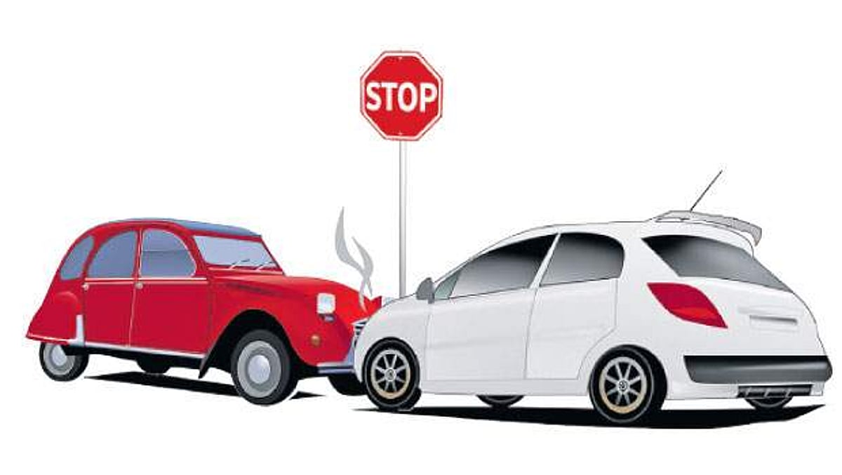 தமிழகத்தில் அதிகரித்து வரும் விபத்துகள்: ஓட்டுநர்களின் கவனக்குறைவே முக்கியக் காரணம்