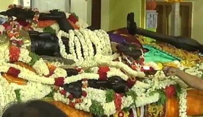 இன்று மாலை அத்திவரதரை தரிசிக்கிறார் முதல்வர் பழனிசாமி: பாதுகாப்பு ஏற்பாடுகள் தீவிரம்