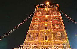 ஸ்ரீ பத்மாவதி தாயாா் கோயிலுக்கு
இரண்டு குளிா்சாதன இயந்திரம் நன்கொடை