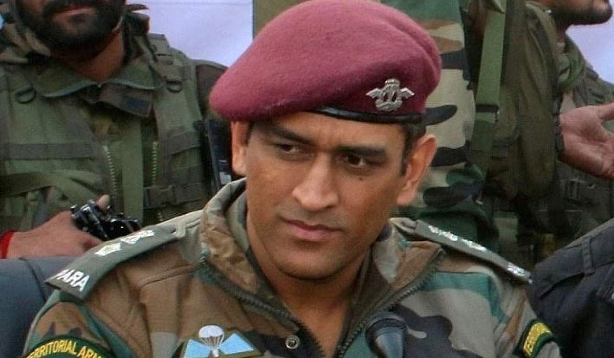 காஷ்மீரில் கிரிக்கெட் அகாதெமி தொடங்குகிறாரா தோனி?