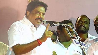 முதல்வரைச் சந்தித்த மற்றொரு அதிமுக அதிருப்தி எம்எல்ஏ: கரையும் டிடிவி கூடாரம் 