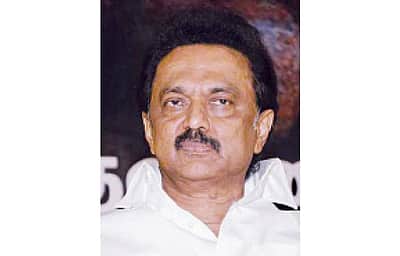 கனமழை  பெருவெள்ளத்தால் பாதிக்கப்பட்டுள்ள கேரள மாநில மக்களுக்கு உதவிட ஸ்டாலின் வேண்டுகோள் 