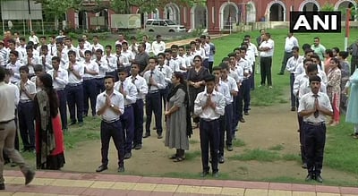 144 தடை உத்தரவு வாபஸ்: ஜம்முவில் பள்ளிகள் இன்று மீண்டும் திறப்பு