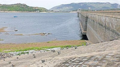 மேட்டூர் அணை நீர்மட்டம் குறைவு!