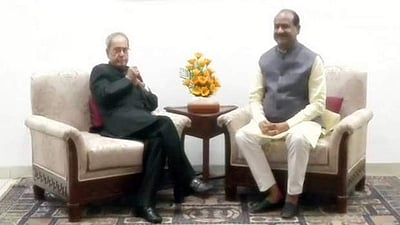 ஓம் பிர்லா, பிரணாப் முகர்ஜி 'திடீர்' சந்திப்பு