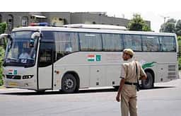 ஹைட்ரஜன் மூலம் இயங்கும் 2 பேருந்துகளை இயக்க தில்லி அரசு திட்டம் - அமைச்சா் பங்கஜ் சிங் தகவல்