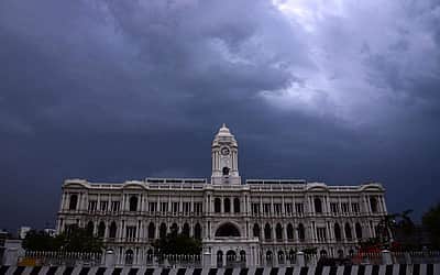 வானில் ஏற்பட்ட மாற்றம்