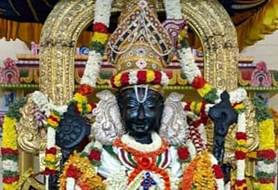 ஆடி கருடசேவையை முன்னிட்டு நாளை மாலை 5 மணி வரை மட்டுமே அத்திவரதர் தரிசனம்!