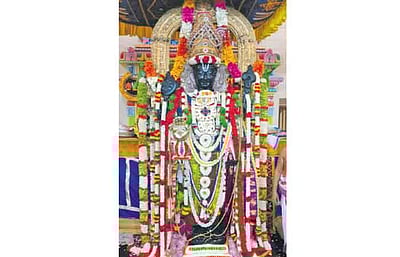 இன்னும் 2 நாள்களில் நிறைவடைகிறது அத்திவரதர் தரிசனம்: தவறினால் 40 வருடம் காத்திருக்க வேண்டும்!