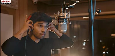 விக்ரன் மகன் பாடிய பாடல்!