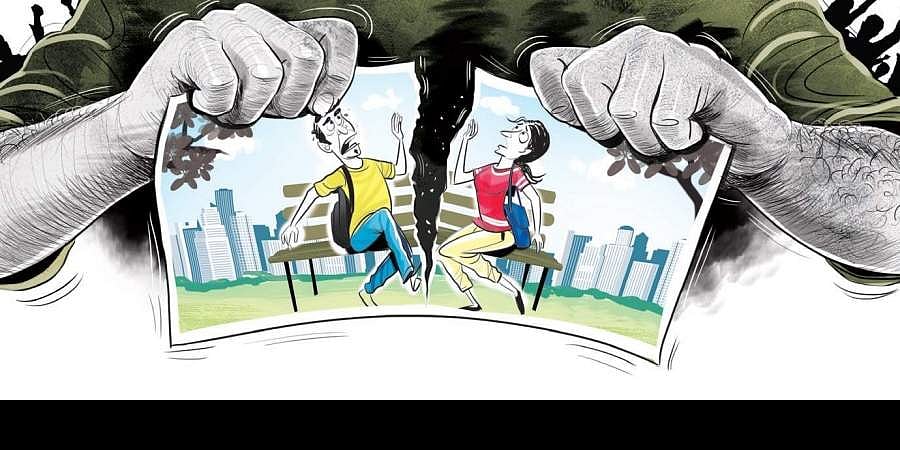 பள்ளி மாணவர்களுக்கு இந்த கெடுபிடிகள் தேவைதானா? பெற்றோர்களே சொல்லுங்கள்!