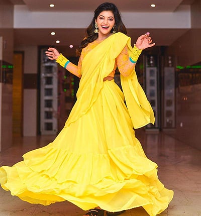 அதுல்யா ரவியின் டிரெண்டிங் புகைப்படங்கள் 