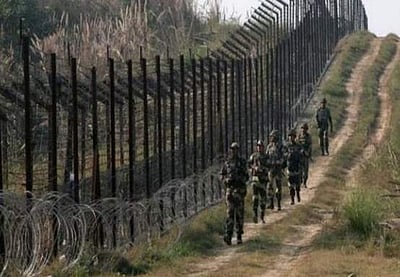 காஷ்மீர் எல்லையில் பாகிஸ்தான் மீண்டும் தாக்குதல்: இந்திய வீரர் வீரமரணம்