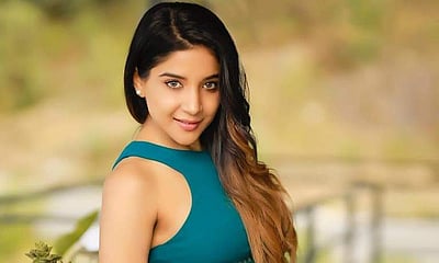 பிக் பாஸில் 100 நாள்கள் கழித்துத்தான் சம்பளம் கிடைக்கும்: மதுமிதா விவகாரம் குறித்து சாக்‌ஷி அகர்வால்