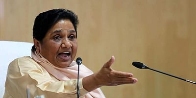 அம்பேத்கர் வழியில் 370 சட்டப்பிரிவு நீக்கத்துக்கு ஆதரவளித்தோம்: மாயாவதி