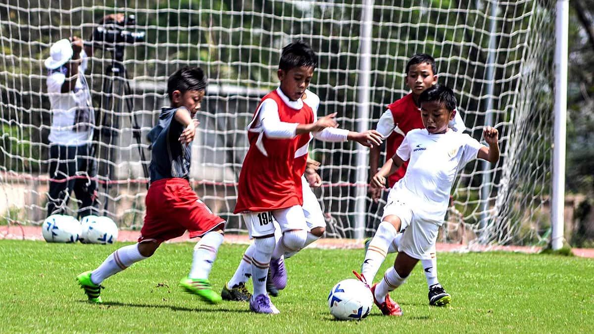 இந்தியக் கால்பந்து வளர்ச்சிக்காக இரு திட்டங்களை அறிவித்துள்ள நீதா அம்பானி!