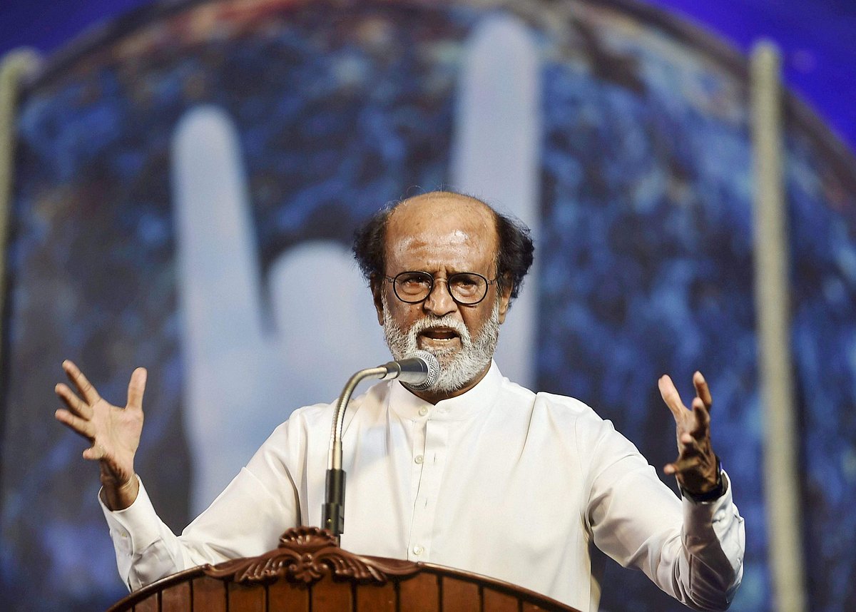 'லேட்டா வந்தாலும் லேட்டஸ்டா வருவேன்' - ரஜினி தான் தமிழ்நாட்டின் அடுத்த முதல்வரா?