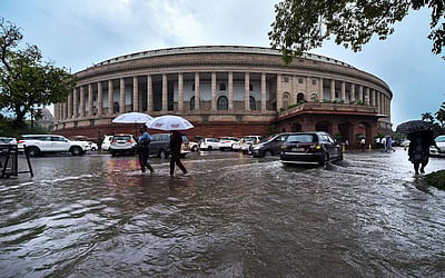 தில்லியில் கனமழை