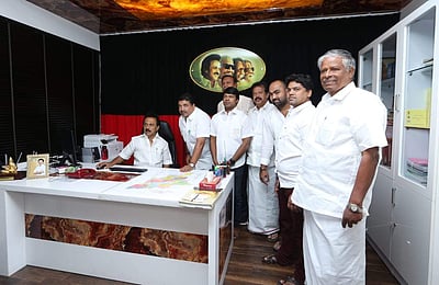 கருணாநிதி தொடர்பான புதிய இணையதளம்: ஸ்டாலின் துவக்கி வைத்தார் 