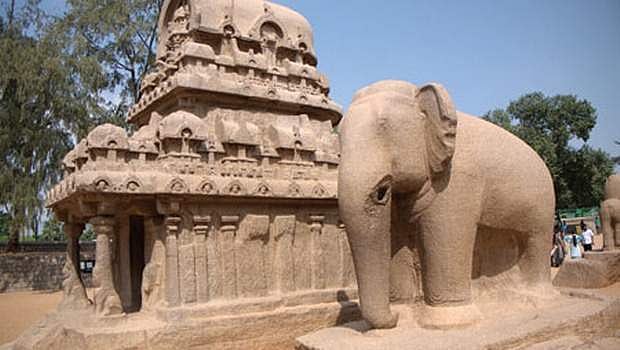 சிந்தையைக் கவரும் பேரழகு! இது சிற்பங்களின் பெருநகரம்!