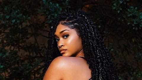 ‘சிக்கன் சூப்பரோ சூப்பர்’ புகழ்ந்த பெண்ணுக்கு வாழ்நாள் முழுக்க அன்லிமிடெட் ஃப்ரீ சிக்கன்!