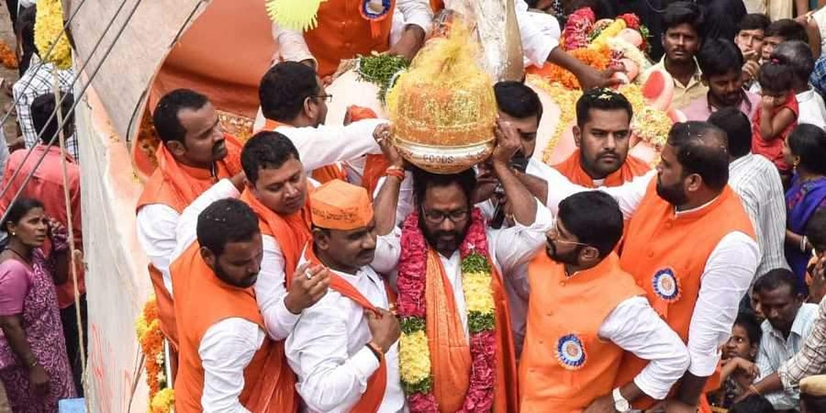 ரூ.17.6 லட்சத்துக்கு ஏலம் போன லட்டு? எங்கே? எப்படி?