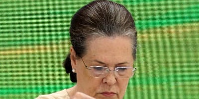 காங்கிரஸ் ஆளும் மாநில முதல்வர்களுக்கு அழைப்பு: சோனியா நாளை சந்திப்பு