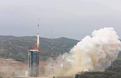 3 செயற்கைக்கோள்களை விண்ணில் செலுத்தியது சீனா