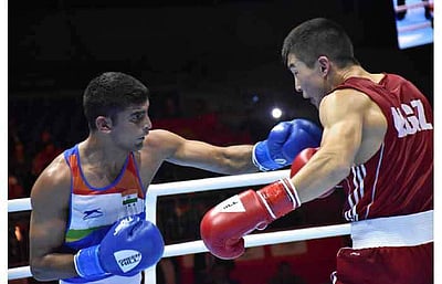 உலக ஆடவர் குத்துச்சண்டை போட்டி: மணிஷ் கெளஷிக் அபாரம்