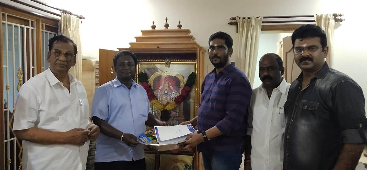 இயக்குநராக அறிமுகமாகும் ப்ளூசட்டை மாறன்!