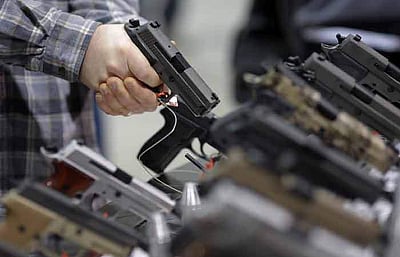 ஆயுதச் சட்டத்தை மேலும் கடுமையாக்கியது நியூஸிலாந்து