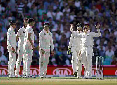 தொடரை சமன் செய்யுமா இங்கிலாந்து? ஆஸ்திரேலியாவுக்கு 399 ரன்கள் இலக்கு