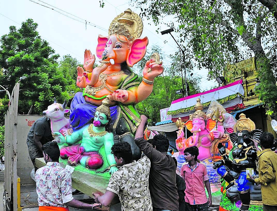 கணபதி பப்பா மோரியா! உலகெங்கும் கொண்டாடப்படும் விநாயகர் சதுர்த்தி விழா!