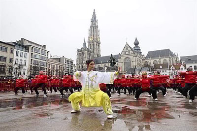 நவ சீனாவில் பெண்களின் உரிமை அதிகரிப்பு