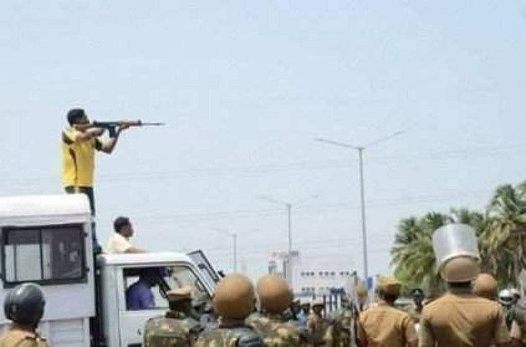 தூத்துக்குடி துப்பாக்கிச்சூடு விவகாரம்! அலுவலா்கள் மீது மீண்டும் நடவடிக்கை: அரசின் நிலைப்பாட்டைத் தெரிவிக்க உத்தரவு
