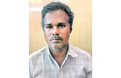 புதுச்சேரியில் வெடிகுண்டு வீசி காங்கிரஸ் பிரமுகர் கொலை