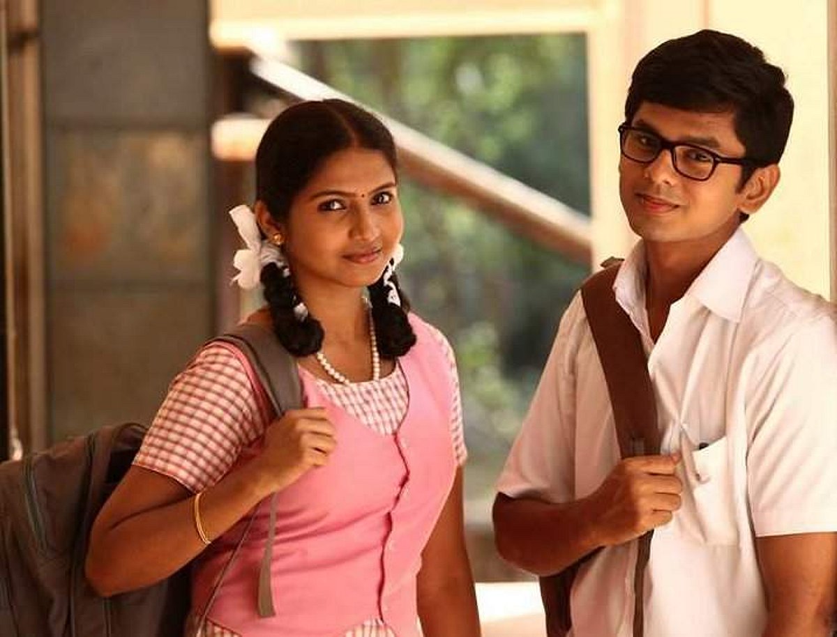 ‘டீன் ஏஜ் பிராப்ளம்’ பள்ளிப் பருவத்தில் காதல் வயப்படுதல்.. நல்லதா/ கெட்டதா?