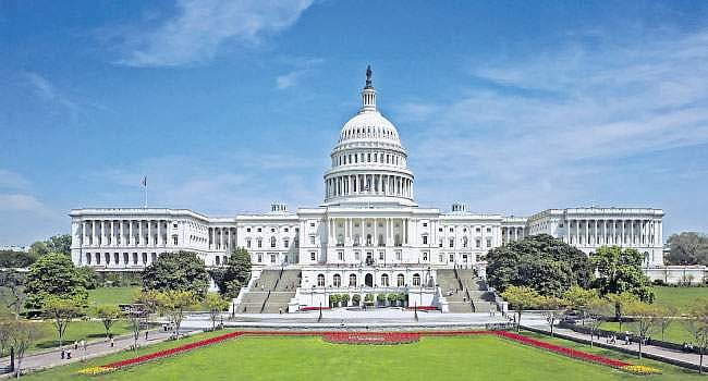 பதவி நீக்க விசாரணை: அமெரிக்க அதிபர் டிரம்ப்பின் பதவிக்கு ஆபத்தா?