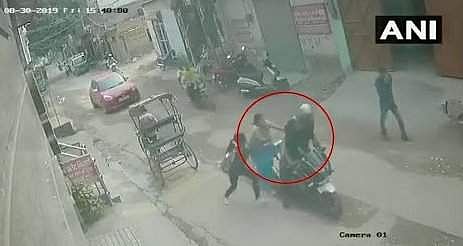 ‘நெல்லை முதல் டெல்லி வரை’ கொள்ளையர்களை விரட்டும் பெண்களின் துணிவு! (விடியோ இணைப்பு)