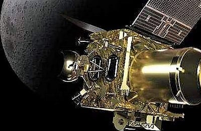 விக்ரம் லேண்டரில் இருந்து தகவல் துண்டிக்கப்பட்டது: தைரியமாக இருங்கள் என விஞ்ஞானிகளுக்கு பிரதமர் மோடி ஆறுதல்