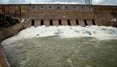 மேட்டூர் அணைக்கு நீர்வரத்து வினாடிக்கு 50,000 கனஅடியில் இருந்து 65,000 கனஅடியாக அதிகரிப்பு 