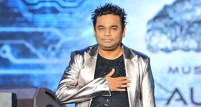 நாங்கள் உங்களோடு இருக்கிறோம்: இஸ்ரோ விஞ்ஞானிகளைத் தேற்றிய ஏ.ஆர்.ரஹ்மான் 