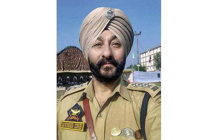 காஷ்மீரில் காவல் கண்காணிப்பாளர் கைது விவகாரம்: தேசிய புலனாய்வு அமைப்பு விசாரணை